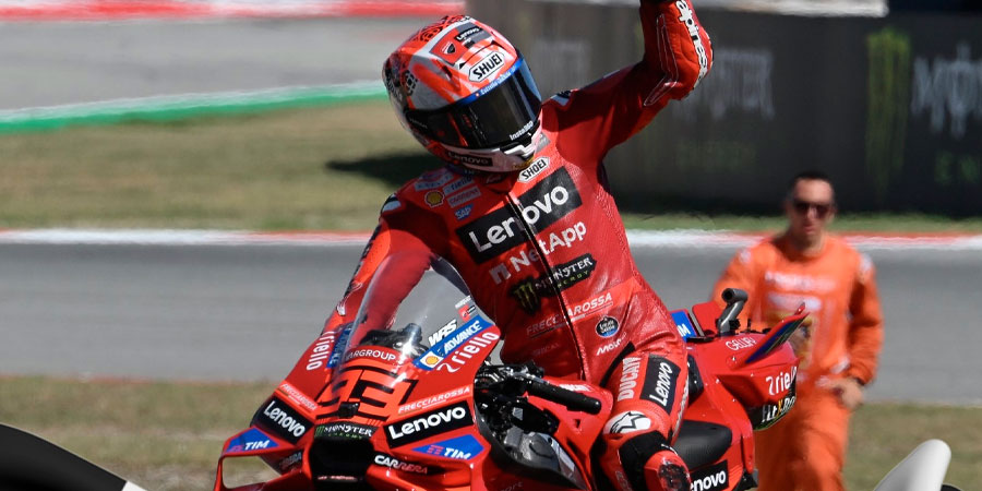 Marc Márquez vence en la Sprint de Catalunya, tras la caída de Alex Marquez | VIDEO-RESUMEN